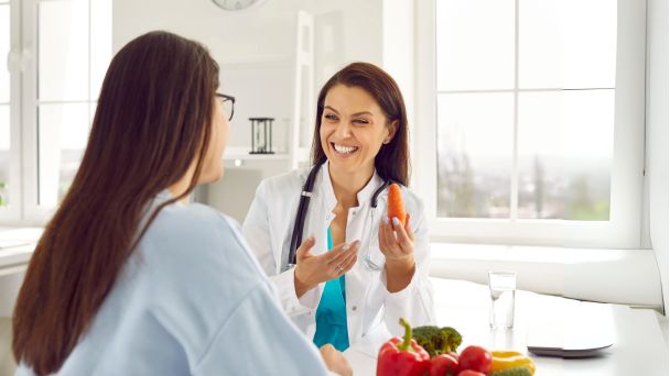 Nutritional Counseling: Guidance from dietitians specialized in kidney health to help patients manage their diet and nutritional needs.